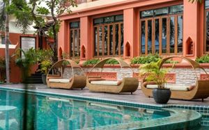SUNDAY CHATEAU EN VILLE PATTAYA 5*