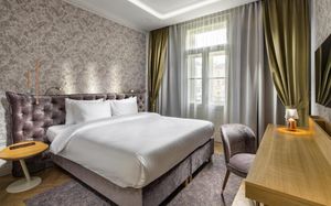 MAMAISON RIVERSIDE 5*