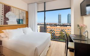 H10 MARINA BARCELONA 4*