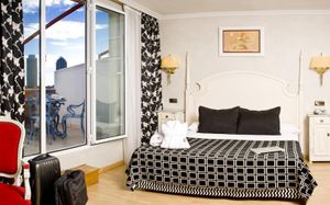 SALLES PERE IV 4*