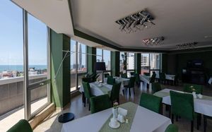 AISI HOTEL 4*