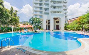 WATERFRONT SUITES PHUKET BY CENTARA 4*