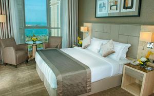 TRYP BY WYNDHAM ABU DHABI CITY CENTRE 4*