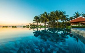 THE ANAM CAM RANH 5*