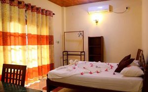 SERENITY VILLA - HIKKADUWA 3*