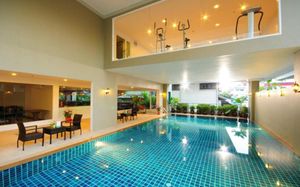 BOSS SUITES NANA 3*
