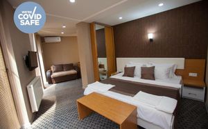 VOYAGER HOTEL 3*