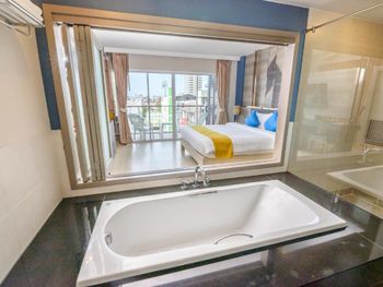 Фото отеля #2