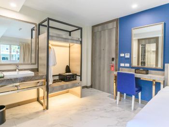 Фото отеля #256